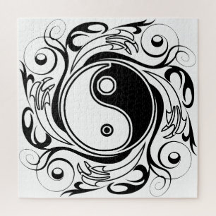 Yin & Yang Symbol Schwarz-Weiß-Tätowierungsstil Puzzle