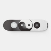 Yin Yang Symbol: Skateboard (Horizontal)