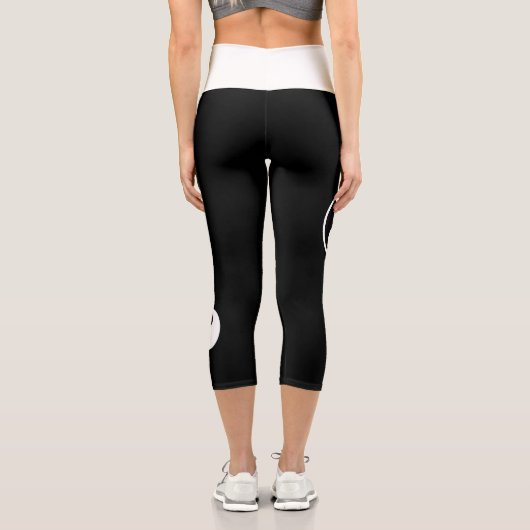 Yin Yang Symbol - solide Tätowierung-Design 2 Capri Leggings (Rückseite)