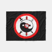 Yin Yang Tai Chi Sword and Fis Fleecedecke (Vorderseite (Horizontal))