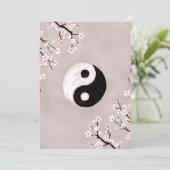 Yin Yang und Sakura Blossom Feiertagskarte (Stehend Vorderseite)