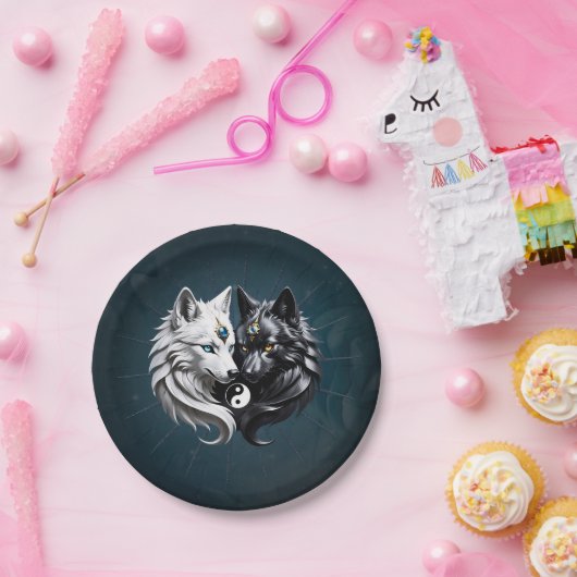 Yin Yang Wolves. Pappteller (Party)