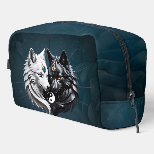 Yin Yang Wolves. Waschbeutel (Rechte Ecke)