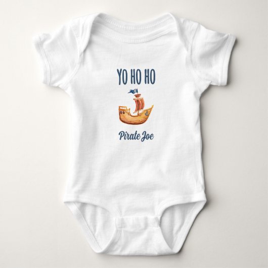 Yo Ho Ho Personalisiert Pirate Ship Baby Strampler (Vorderseite)