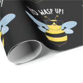 Yo Wespp Up Funny Bug Puck Dark BG Geschenkpapier (Rolleneckpunkt)