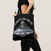 Yoga Alien Tasche (Von Nahem)