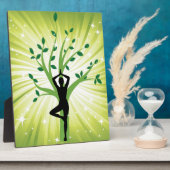 Yoga auf Grün mit Baum Fotoplatte (Seite)