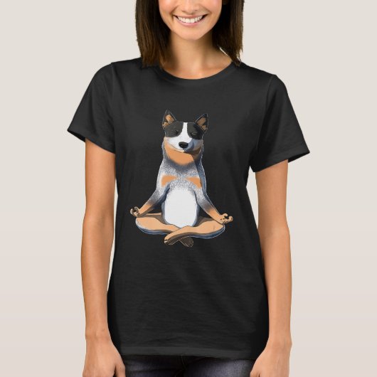 Yoga Australian Cattle Dog T-Shirt (Vorderseite)