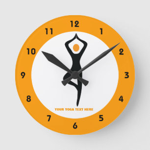 Yoga-Baum-Pose schwarz, orange, kundenspezifisch Runde Wanduhr