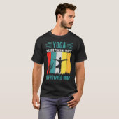 yoga because punching people is frowned upon for P T-Shirt (Vorne ganz)
