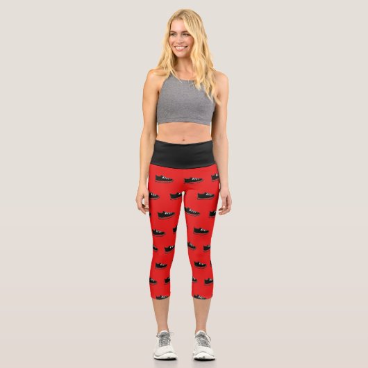 Yoga Capri Black & Red w/Shoe Doodle Leggings (Vorderseite)