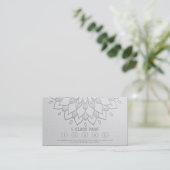 Yoga Class Pass White Silver Emboss Mandala Floral Treuekarte (Stehend Vorderseite)