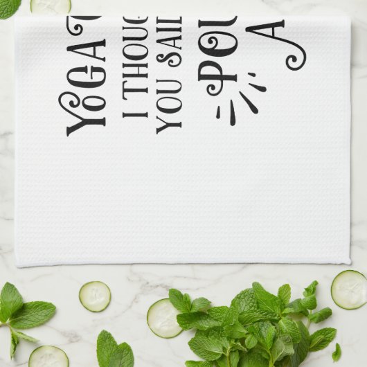 Yoga Class? Pour a Glass Geschirrtuch (Gefaltet)