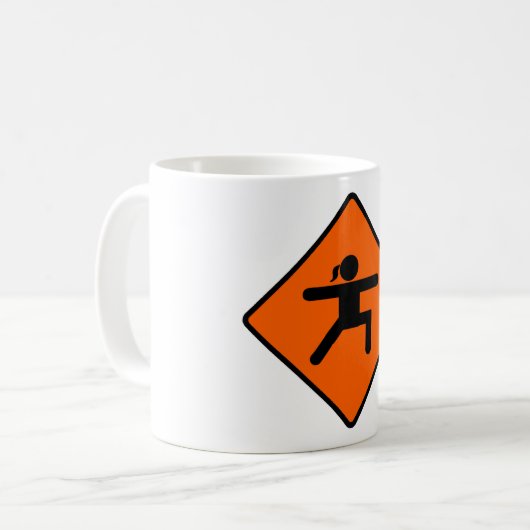 Yoga Crossing Sign Warrior Pose Strichmännchen Kaffeetasse (Vorderseite Links)