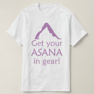 Yoga erhält Ihr Asana im Gang T-Shirt