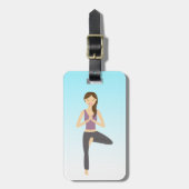 Yoga-Frau in Baum-Pose Gepäckanhänger (Vorderseite vertikal)