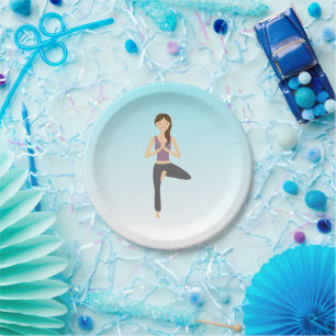 Yoga-Frau in Baum-Pose Pappteller