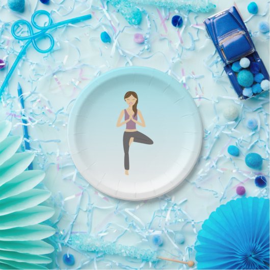 Yoga-Frau in Baum-Pose Pappteller (Party)