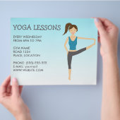Yoga Girl in Hand in Pose Yogakurse Flyer (Hand)