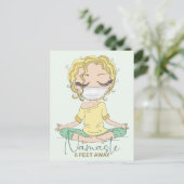 Yoga Girl Namaste 6 Meter entfernt | Blond Postkarte (Stehend Vorderseite)