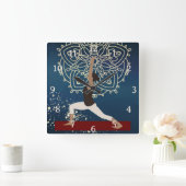 Yoga Gold, Blau und Rot Mandala Meditation Quadratische Wanduhr (Zuhause)