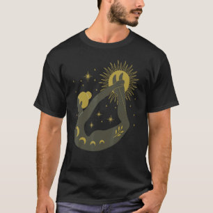 Yoga Hexe Kosmischer Mystiker Esoterisches Hallowe T-Shirt