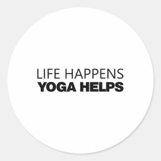 Yoga hilft wenns Leben passiert _14 Runder Aufkleber