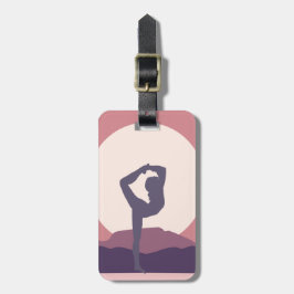 Yoga in Lila Gepäckanhänger