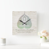 Yoga Instructor Meditation Pose Bodhi Leaf Quotes Quadratische Wanduhr (Zuhause)