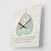 Yoga Instructor Meditation Pose Bodhi Leaf Quotes Quadratische Wanduhr (Winkel)