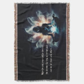 Yoga Instructor Meditation Pose Glühen Mist Lotus Decke (Vorderseite Vertikal)
