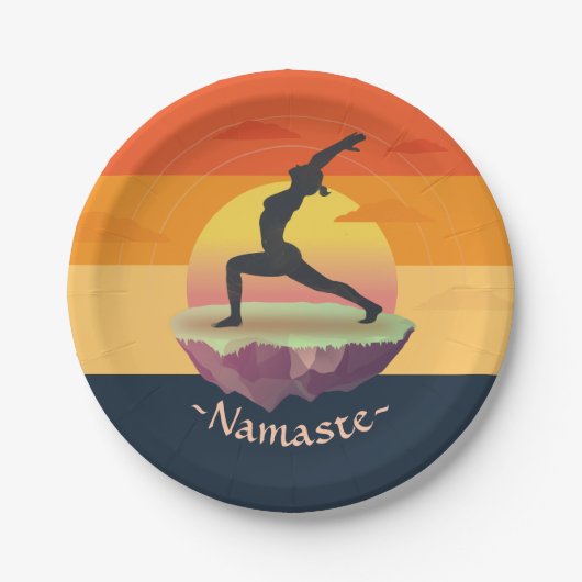Yoga Instructor Meditation Pose Sun Flying Island Pappteller (Vorderseite)