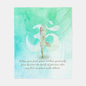 YOGA Instructor Meditation Tree Pose Om Sign Quote Fleecedecke (Vorderseite)