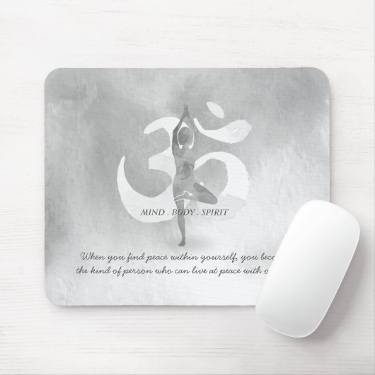 YOGA Instructor Meditation Tree Pose Om Sign Quote Mousepad (Mit Mouse)