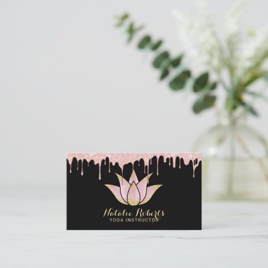 Yoga Instructor Rose Gold Dripping Lotus Blume Visitenkarte (Stehend Vorderseite)