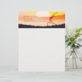 Yoga Instructor Sun Salutation Crescent Moon Pose Briefbogen (Stehend Vorderseite)