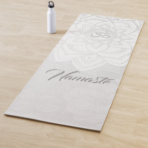 YOGA Instructor White & Silver Mandala OM Symbol Yogamatte