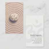 YOGA Instructor Zen OM Symbol Pebble auf Raked San Visitenkarte (Vorne/Hinten)