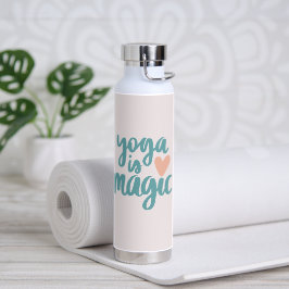 Yoga ist ein magisches Geschenk für ihre isolierte Trinkflasche