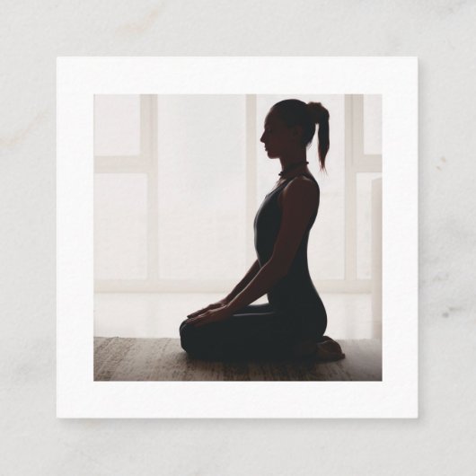 Yoga-Lehrer für moderne Schwarz-weiße geometrische Quadratische Visitenkarte (Rückseite)