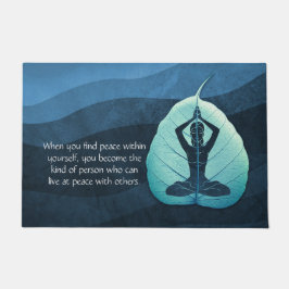 Yoga Lehrer Meditation Pose Bodhi Leaf Cut Quotes Fußmatte