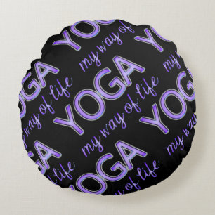 Yoga Lila Text Shiny Metallic Look Typografie Rundes Kissen