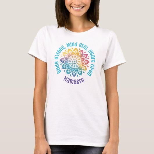 Yoga Mantra Mandala Design T-Shirt (Vorderseite)