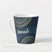 Yoga Meditation Instructor Gold Mandala Navy Blue Milchtasse (Linke Ecke)