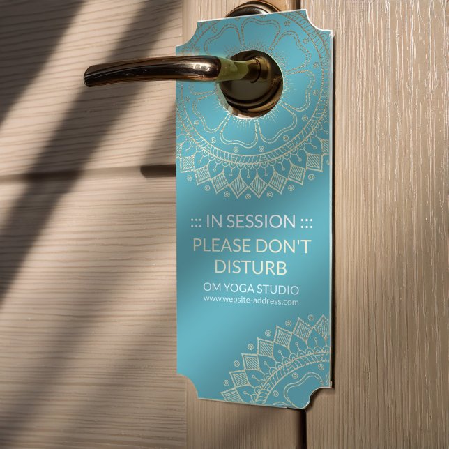 Yoga Meditation Instructor Green Blue Gold Mandala Türanhänger (Von Creator hochgeladen)