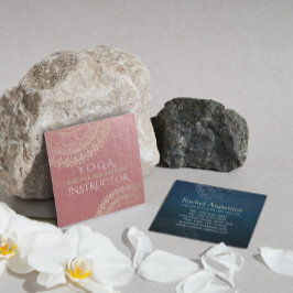 Yoga Meditation Instructor Pink Gold Foil Mandala Quadratische Visitenkarte