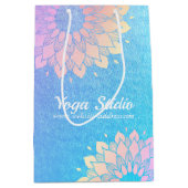 Yoga Meditation Instruktorin Rose Gold Foil Mandal Mittlere Geschenktüte (Vorderseite)