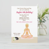 Yoga Party Girl's Birthday Einladung (Stehend Vorderseite)