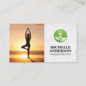 Yoga Pose in the Sun | Health Mindfulness Logo Visitenkarte (Vorderseite)