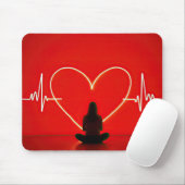 Yoga-Pose mit Herzschlagleinen Mousepad (Mit Mouse)